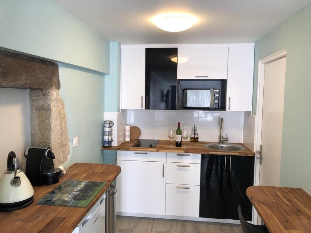 Blacksmiths Apartment In Blanzay - 1 Bed Luaran gambar
